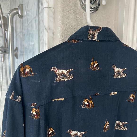 CLEARANCE Men’s Medium Columbia Navy Button Down Shirt With Hunting Dogs Print - Picture 4 of 12